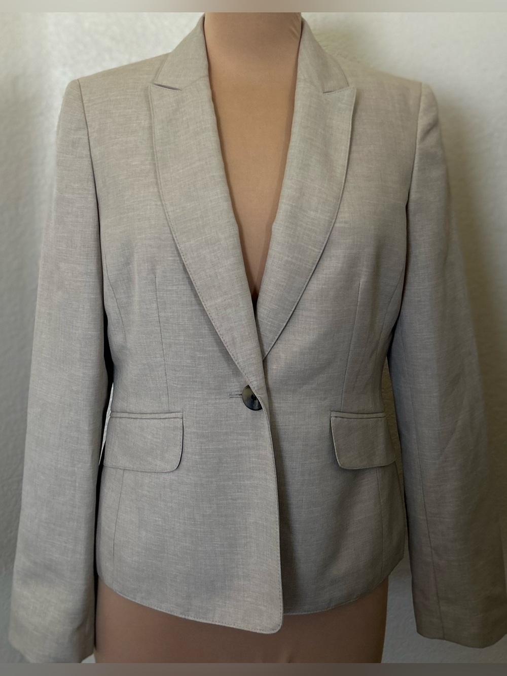 Kasper Taupe Single-Button Tailored Blazer